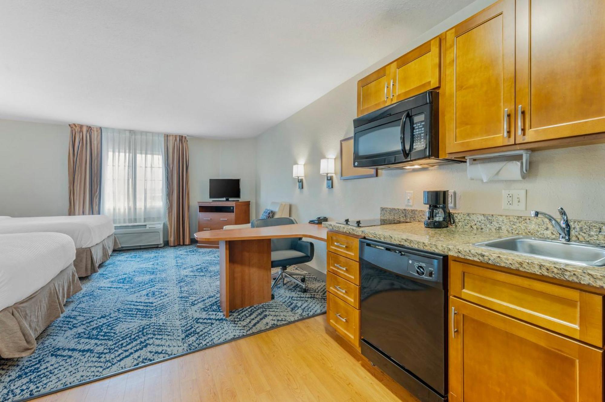 Candlewood Suites Indianapolis East By Ihg Exterior photo